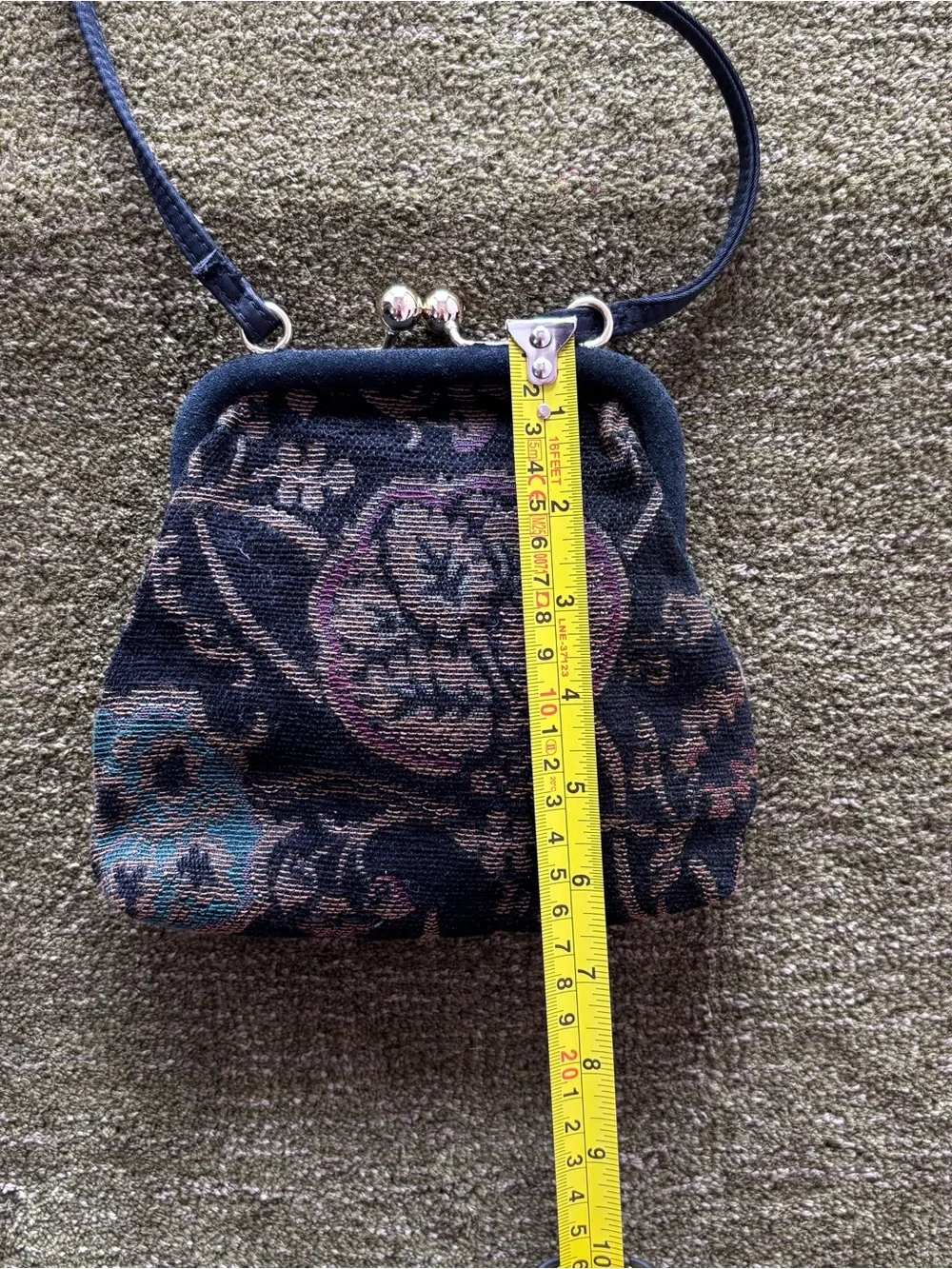 Vintage Liz Claiborne Coin Purse Crossbody Evening Bag Floral Embroidery